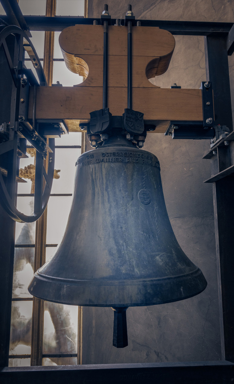 Eine Fotografie der Glocke Heiliger Leonhard.