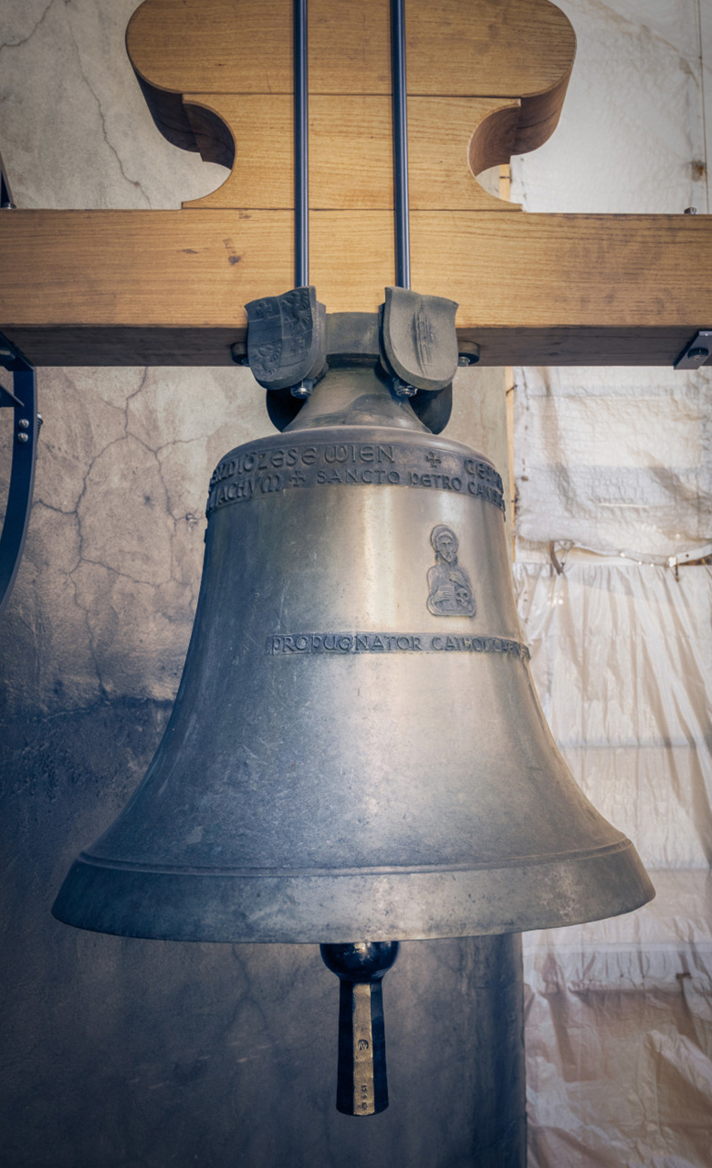 A photograph of the ‘St. Peter Canisius’ bell.