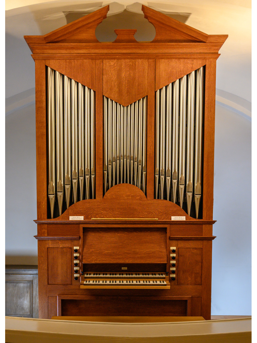 A photograph of the Curhaus Organ.